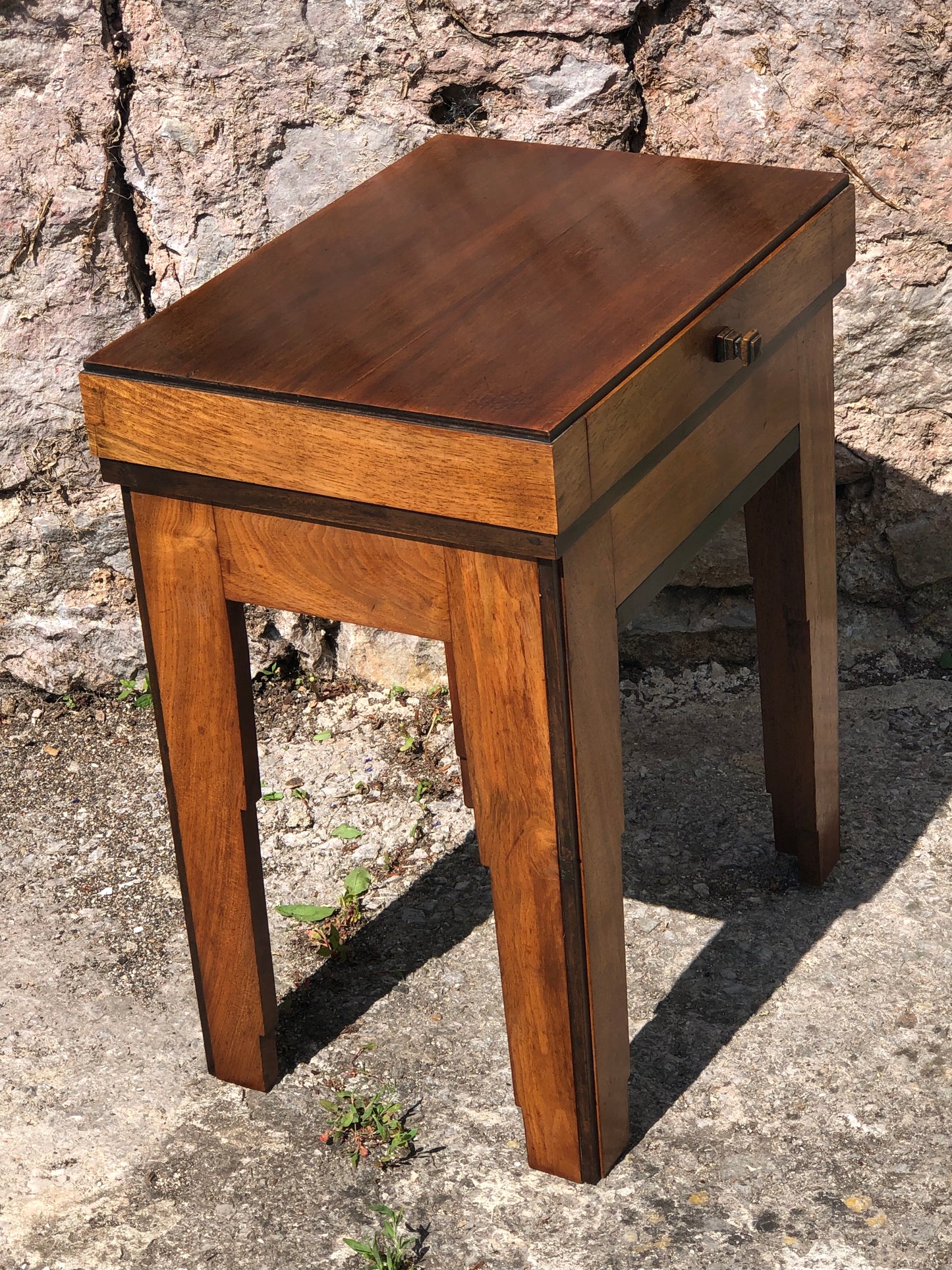000516....Art Deco Lamp Table In Walnut