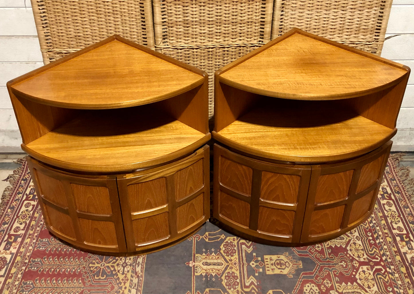 000664.... A Handsome Pair Of Retro Teak Corner Cabinets By Nathan