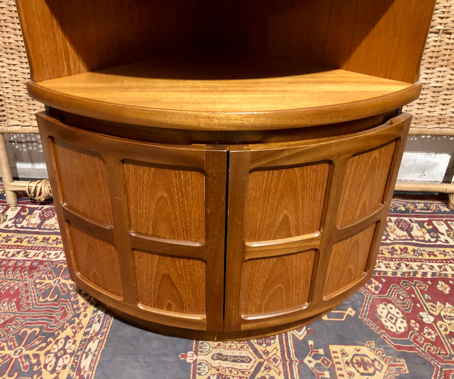 000664.... A Handsome Pair Of Retro Teak Corner Cabinets By Nathan