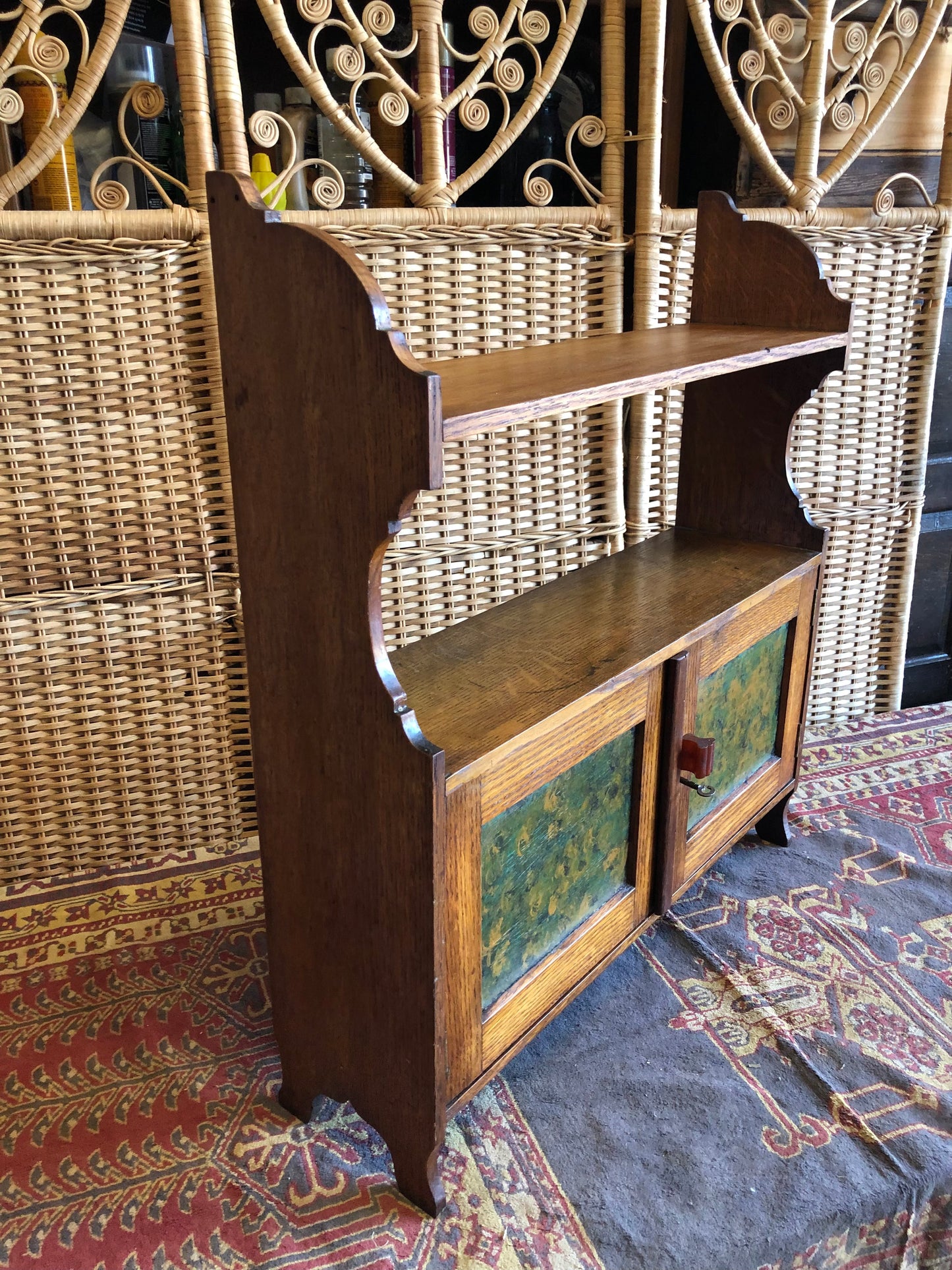 000507....Handsome Arts And Crafts Wall Cabinet