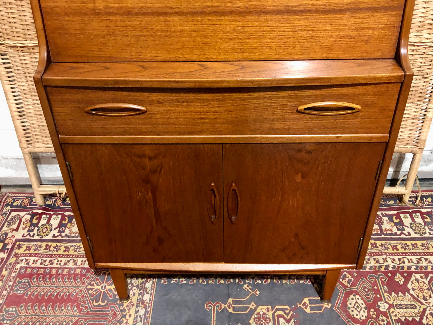 000654....Handsome Teak Mid Century Retro Bureau