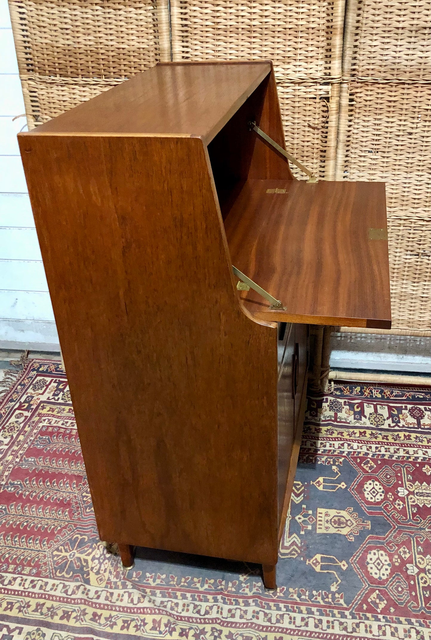 000654....Handsome Teak Mid Century Retro Bureau