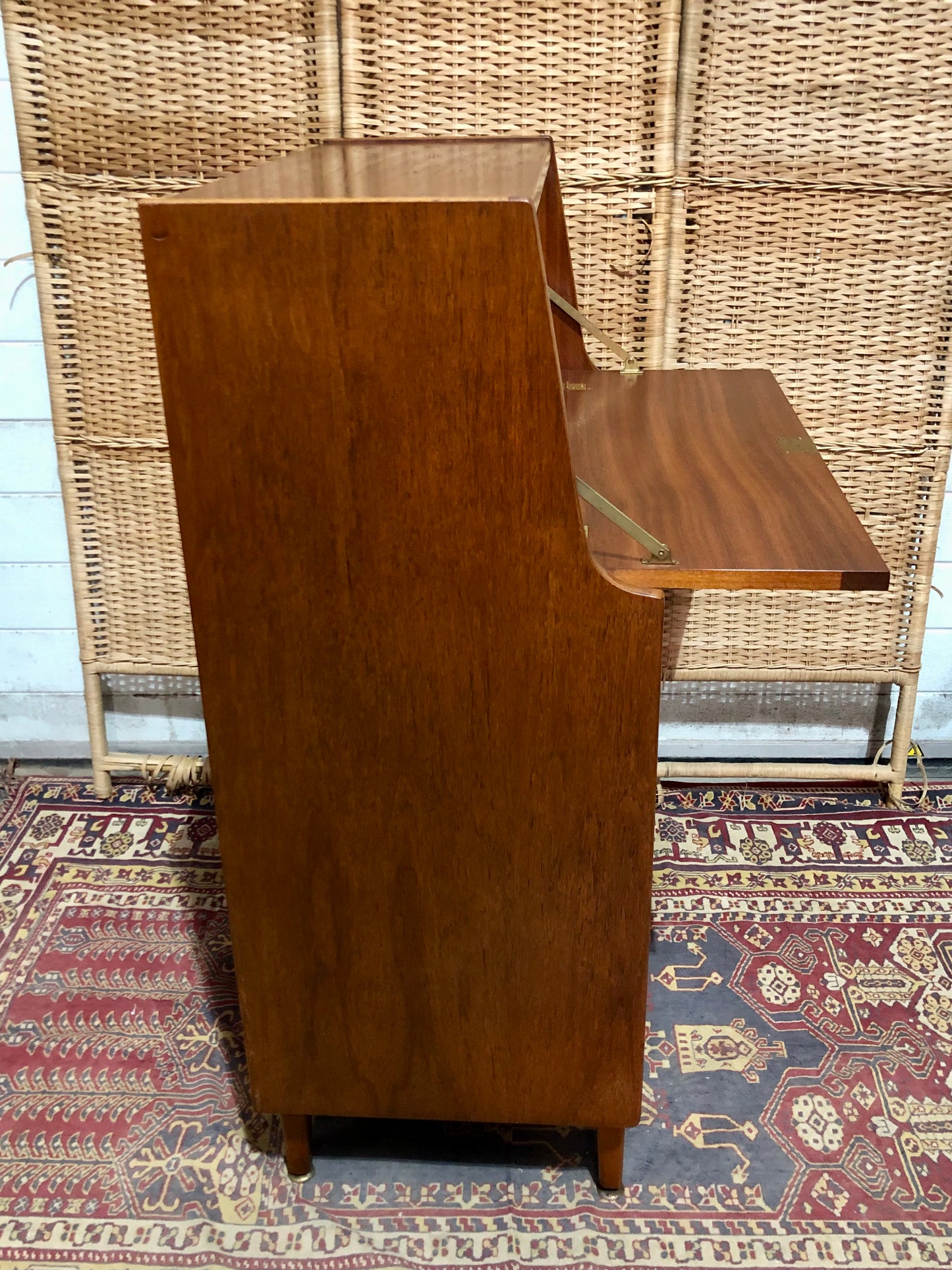 000654....Handsome Teak Mid Century Retro Bureau
