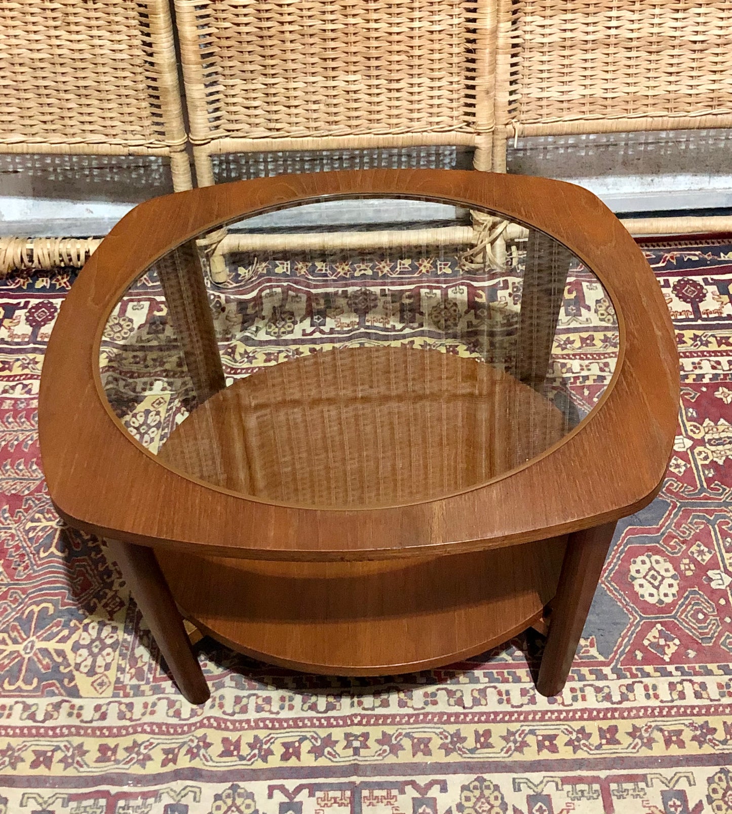 000653....Handsome Mid Century Retro Teak Coffee Table