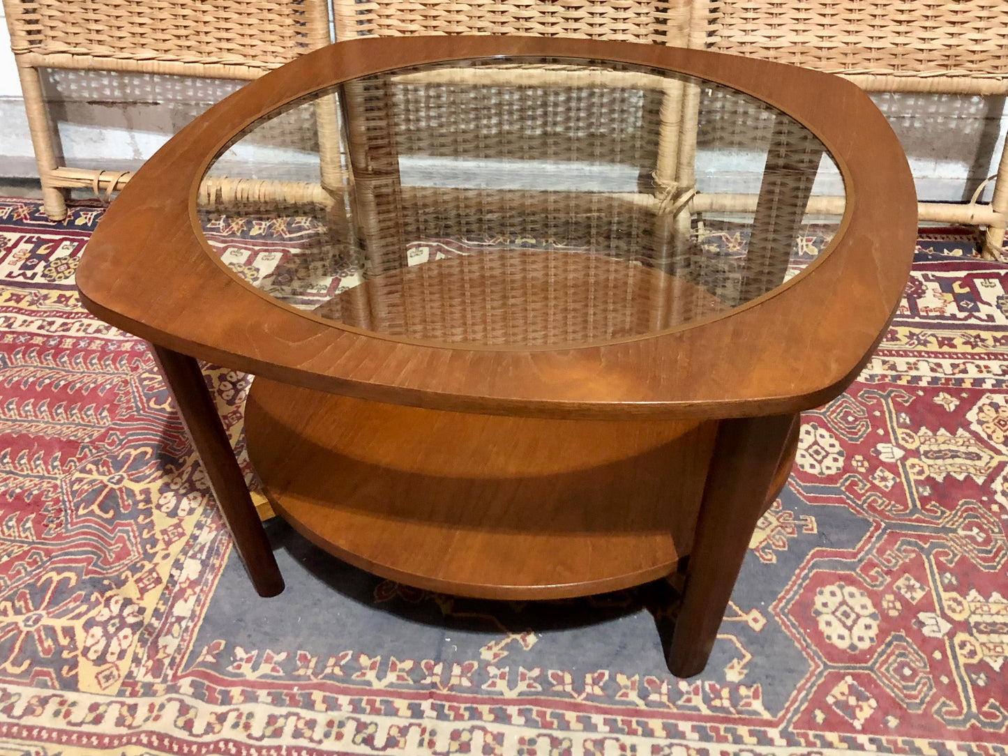 000653....Handsome Mid Century Retro Teak Coffee Table
