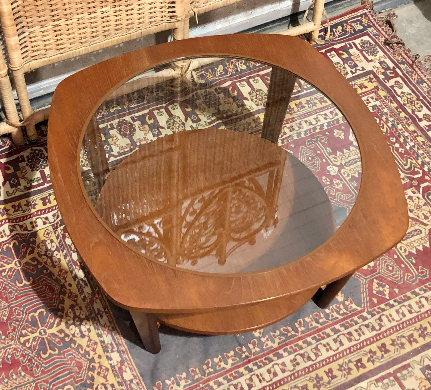000653....Handsome Mid Century Retro Teak Coffee Table