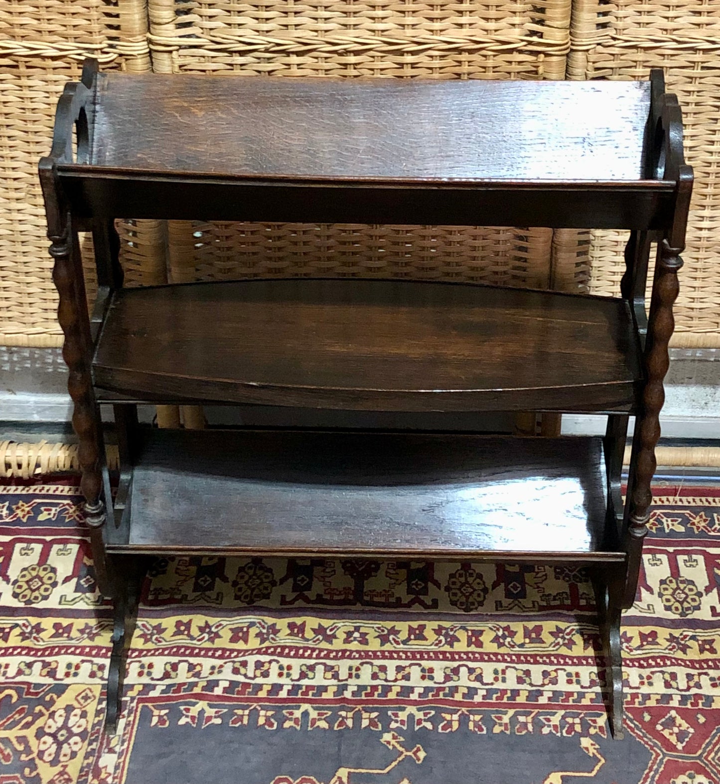 000652....Handsome Vintage Oak Book Trough / Bookshelves