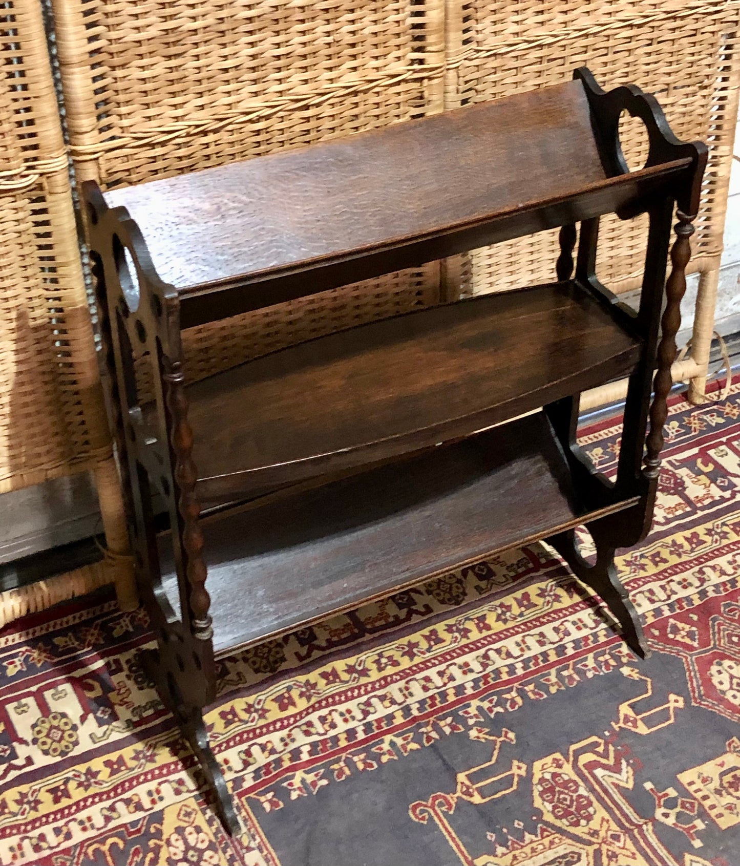 000652....Handsome Vintage Oak Book Trough / Bookshelves