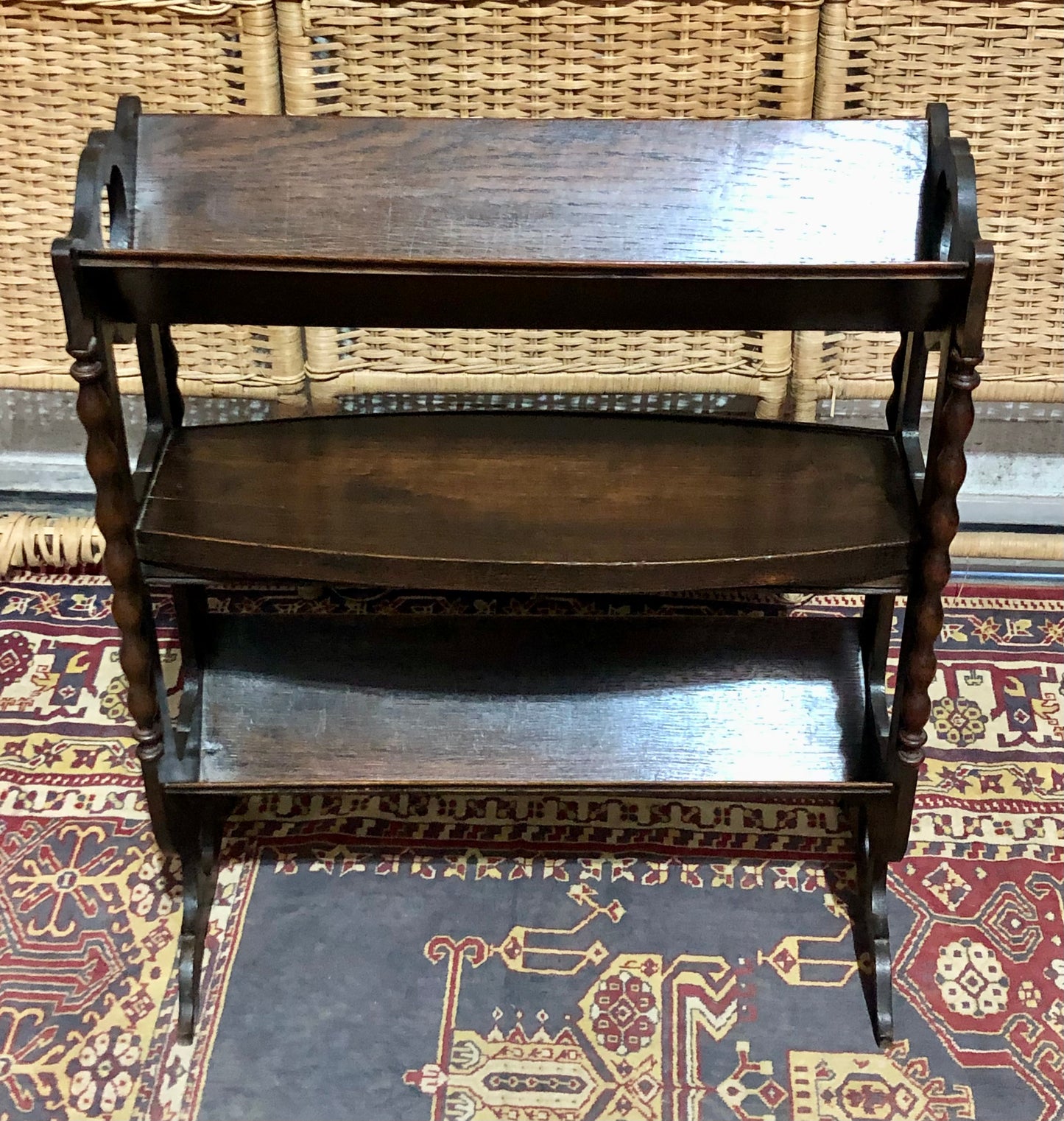 000652....Handsome Vintage Oak Book Trough / Bookshelves