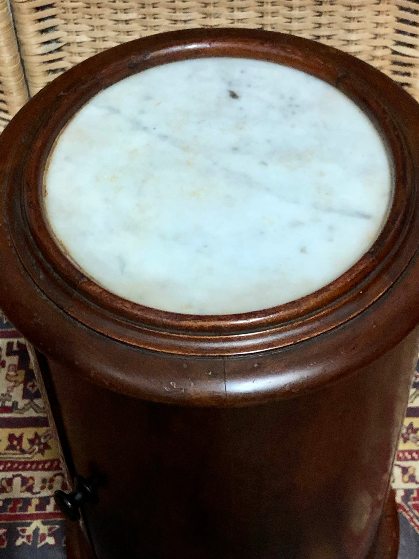 000649....Handsome Antique Pillar Bedside / Lamptable With Marble Top