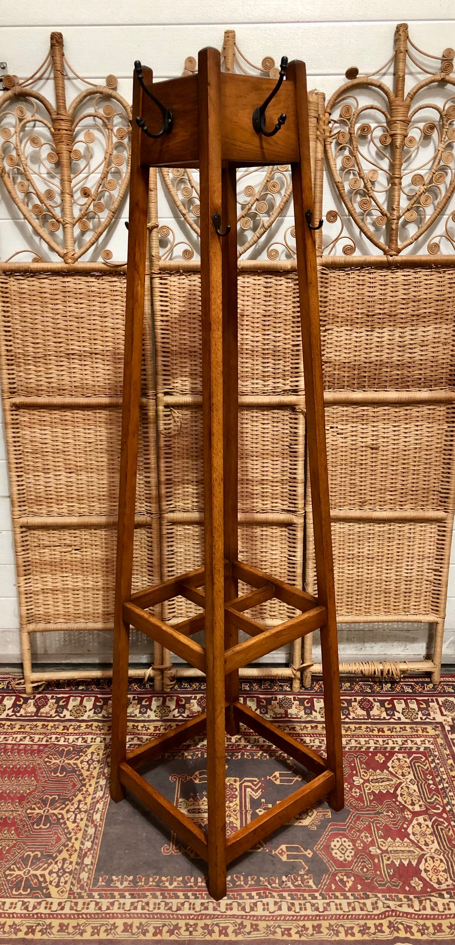 000648....Handsome Vintage Oak Arts And Crafts Hall Stand