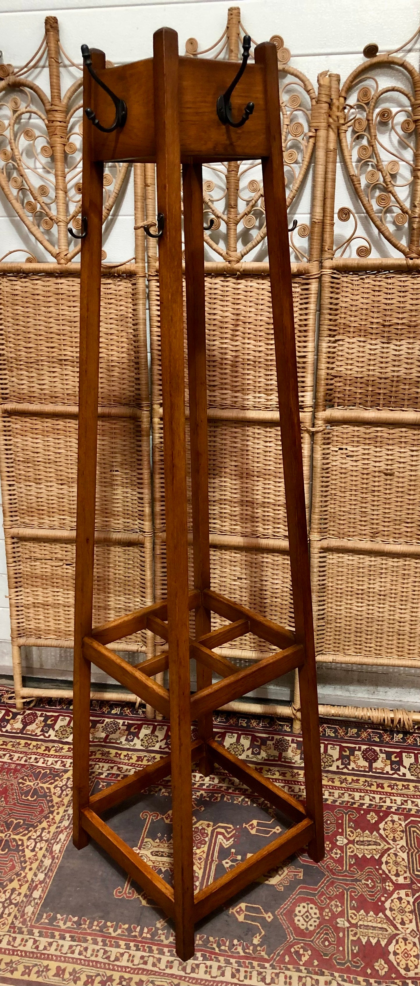 000648....Handsome Vintage Oak Arts And Crafts Hall Stand