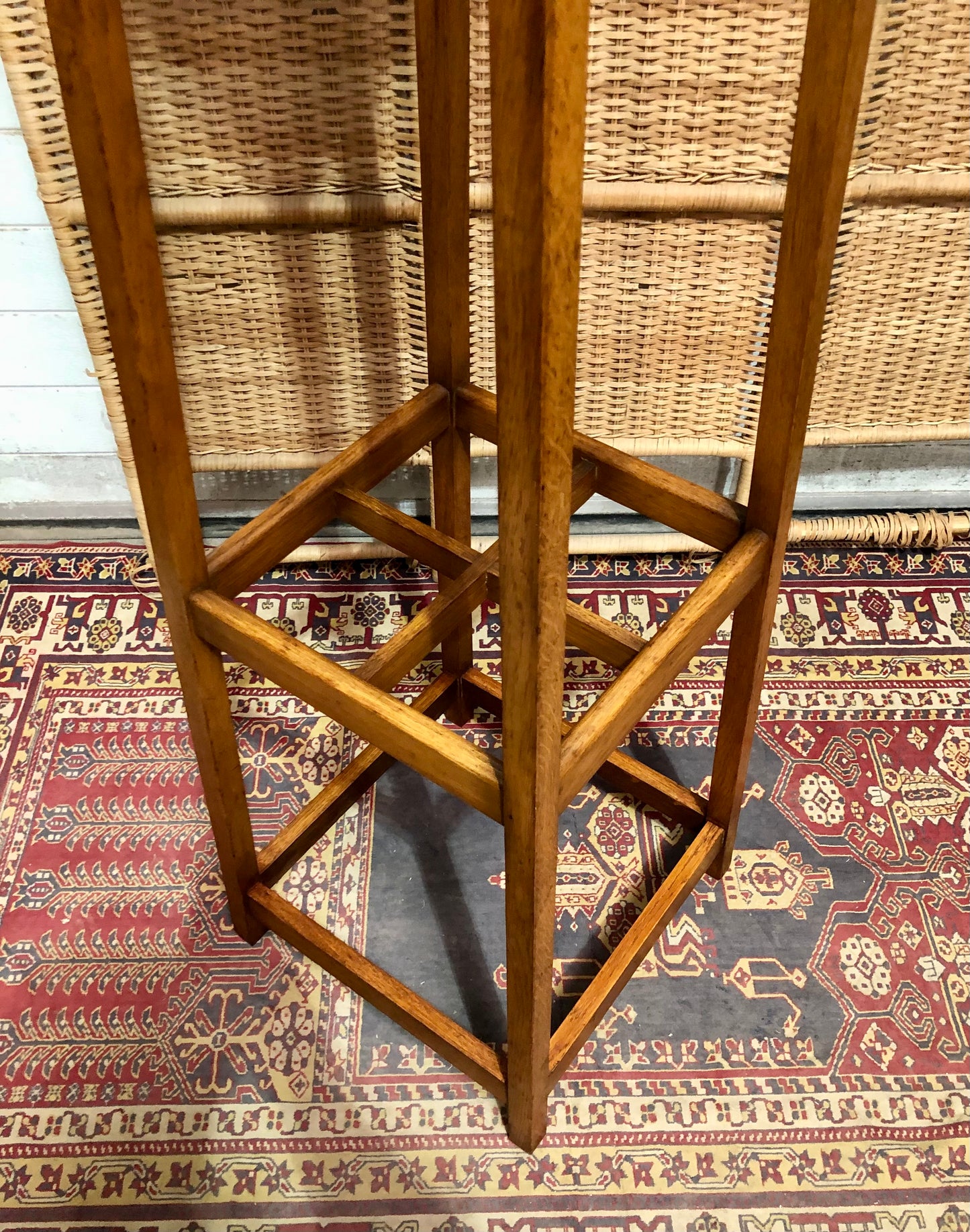 000648....Handsome Vintage Oak Arts And Crafts Hall Stand