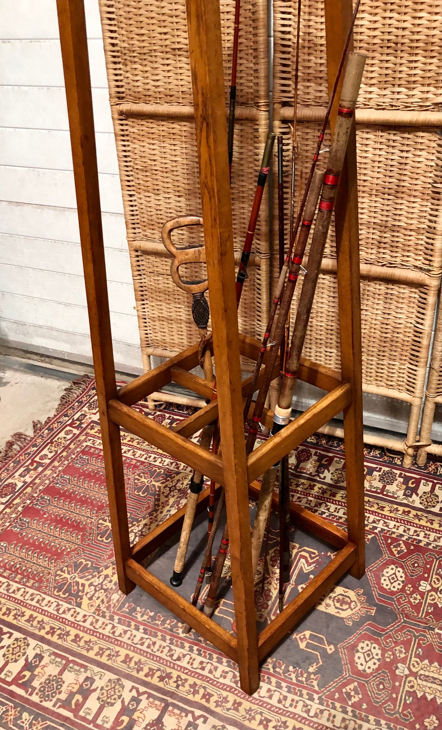 000648....Handsome Vintage Oak Arts And Crafts Hall Stand