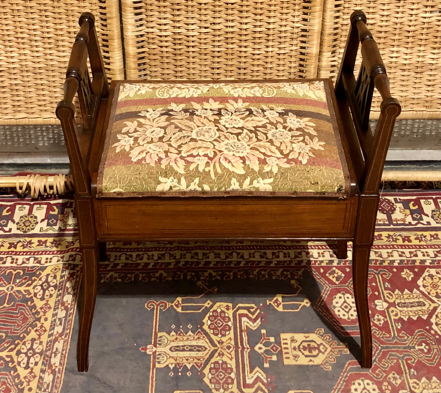 000646....Handsome Edwardian Piano Stool