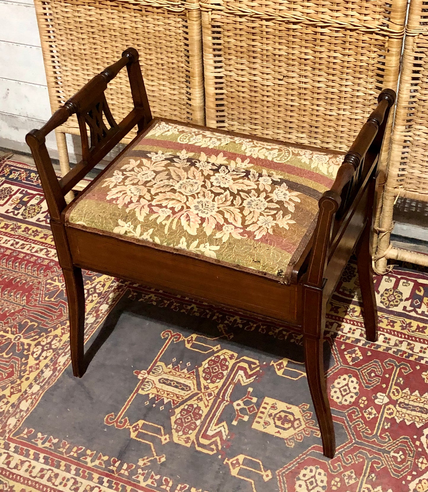 000646....Handsome Edwardian Piano Stool