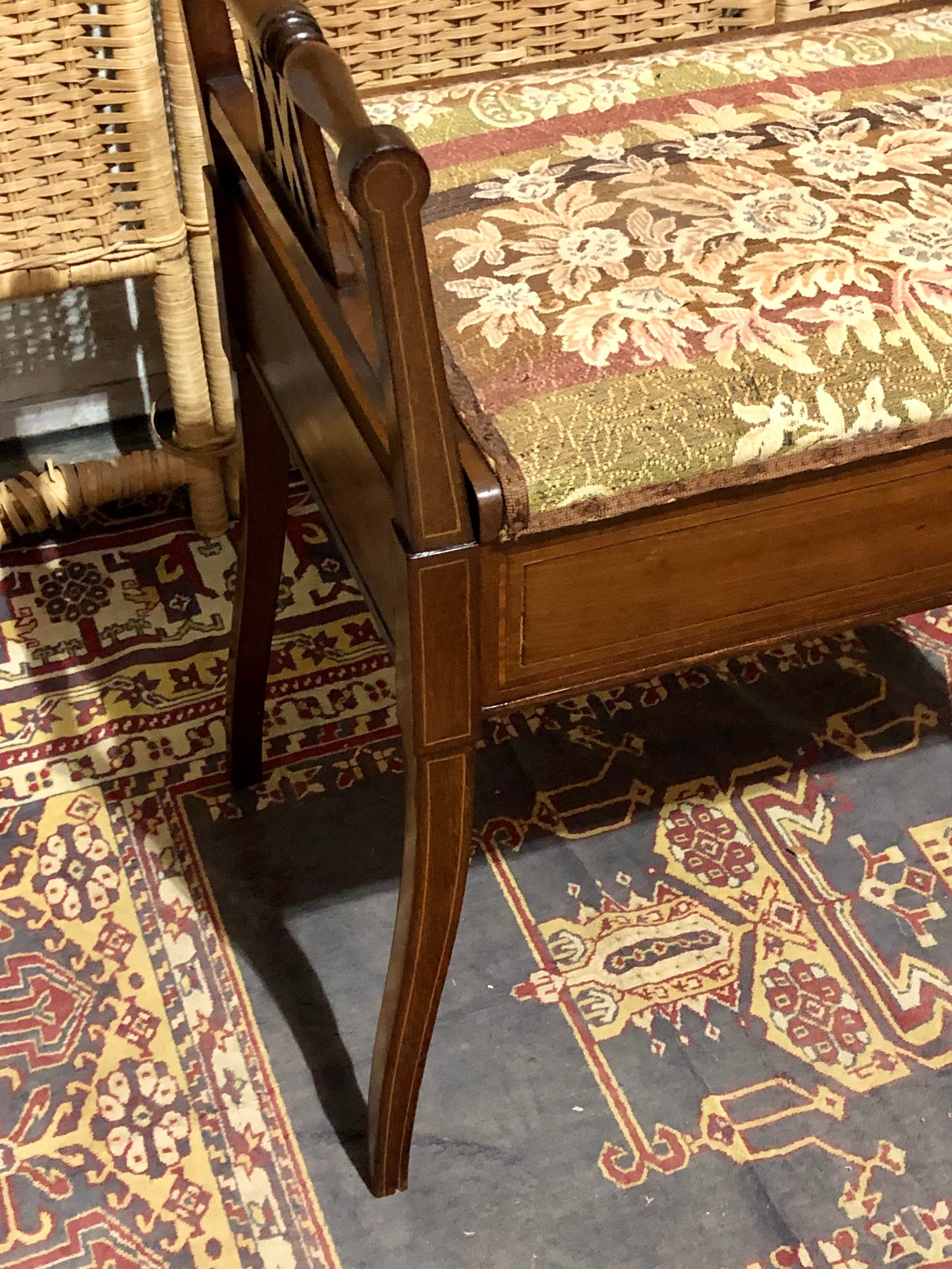 000646....Handsome Edwardian Piano Stool