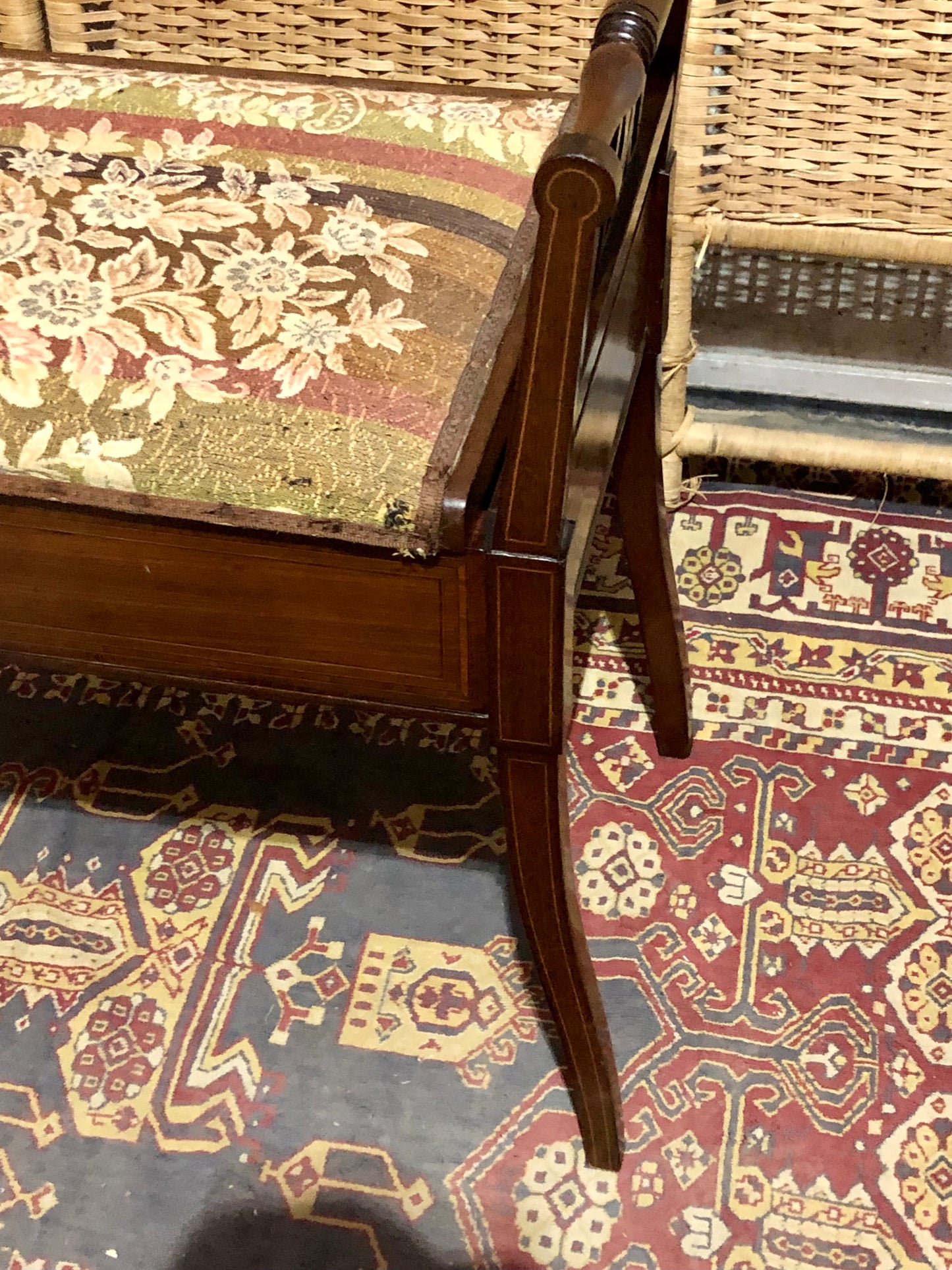 000646....Handsome Edwardian Piano Stool