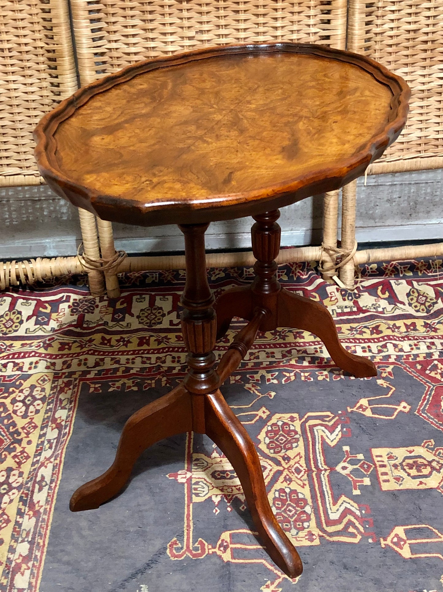 000631....Handsome Vintage Burl Wood Occasional Table From " Brights Of Nettlebed "
