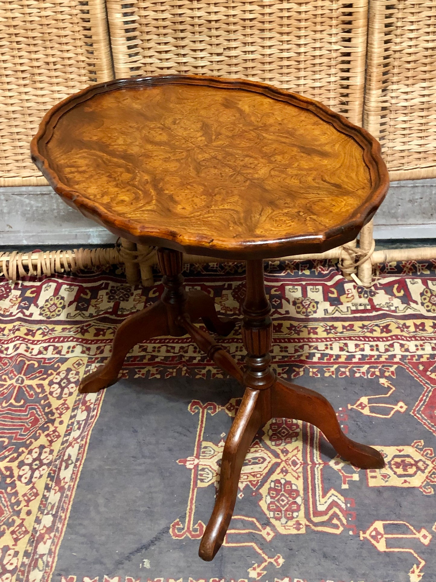 000631....Handsome Vintage Burl Wood Occasional Table From " Brights Of Nettlebed "