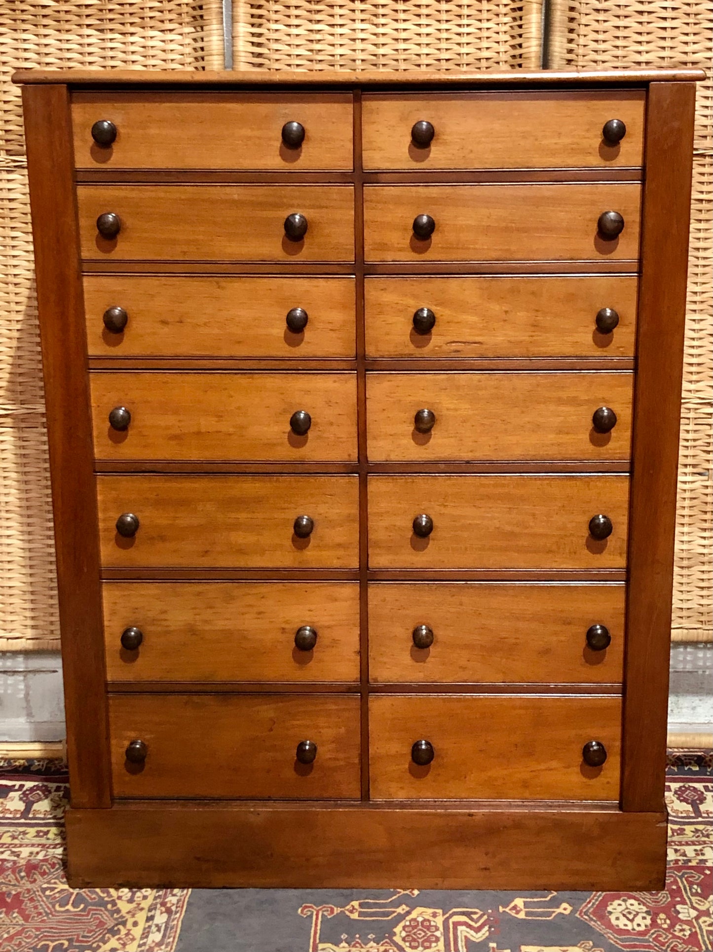 000625....Handsome Antique Double Fronted Wellington/Collectors Chest Of Fourteen Drawers