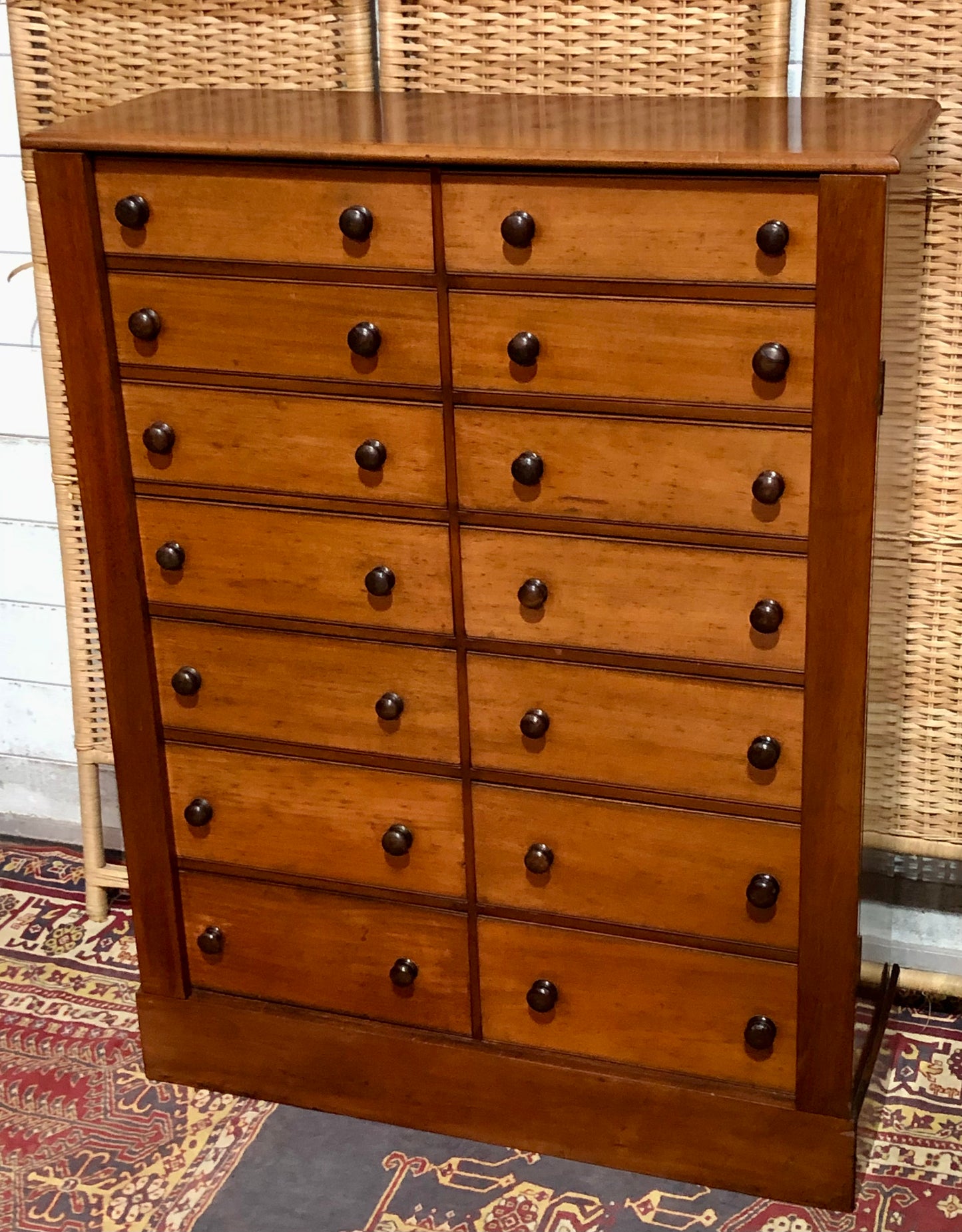 000625....Handsome Antique Double Fronted Wellington/Collectors Chest Of Fourteen Drawers