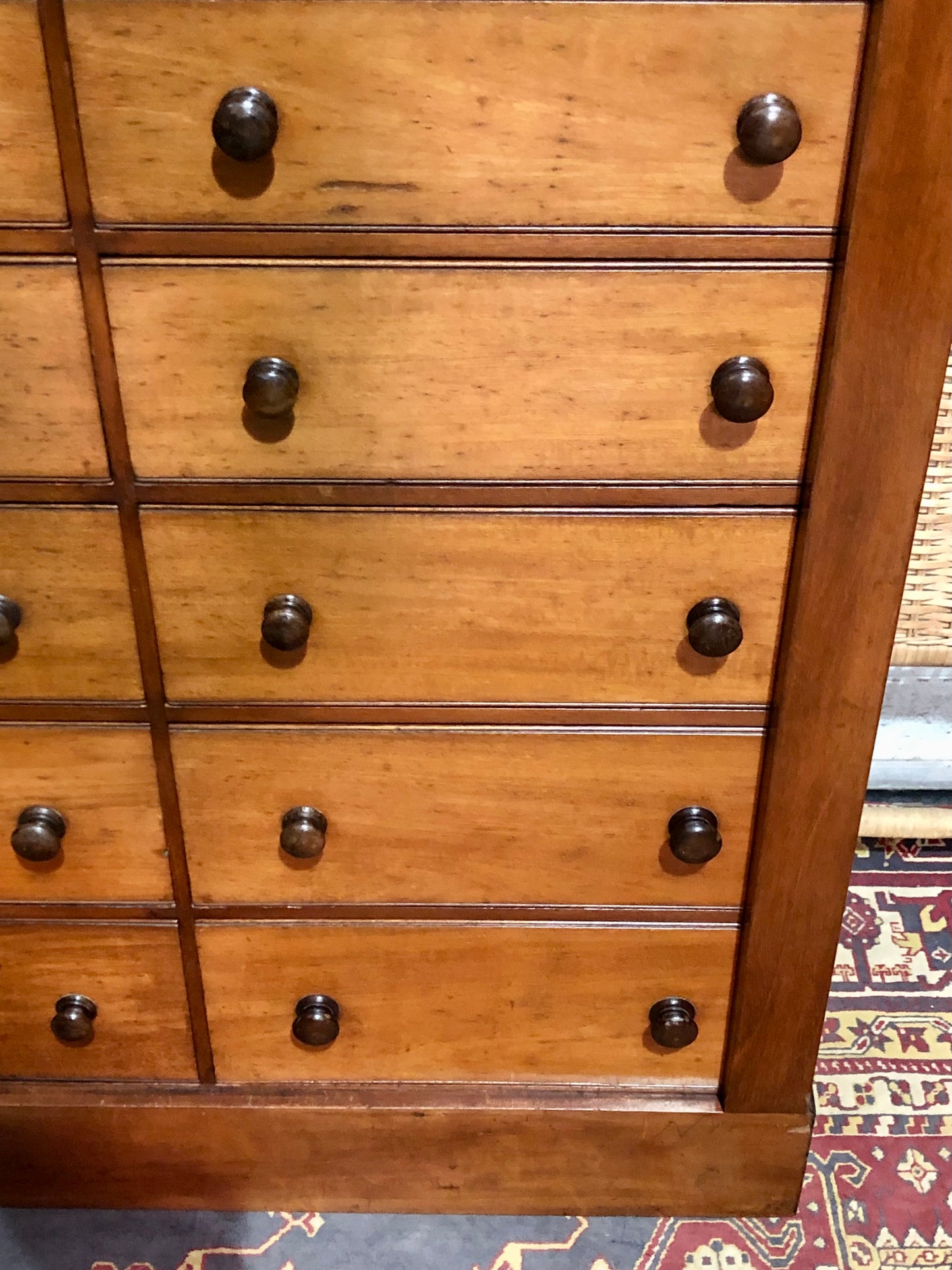 000625....Handsome Antique Double Fronted Wellington/Collectors Chest Of Fourteen Drawers
