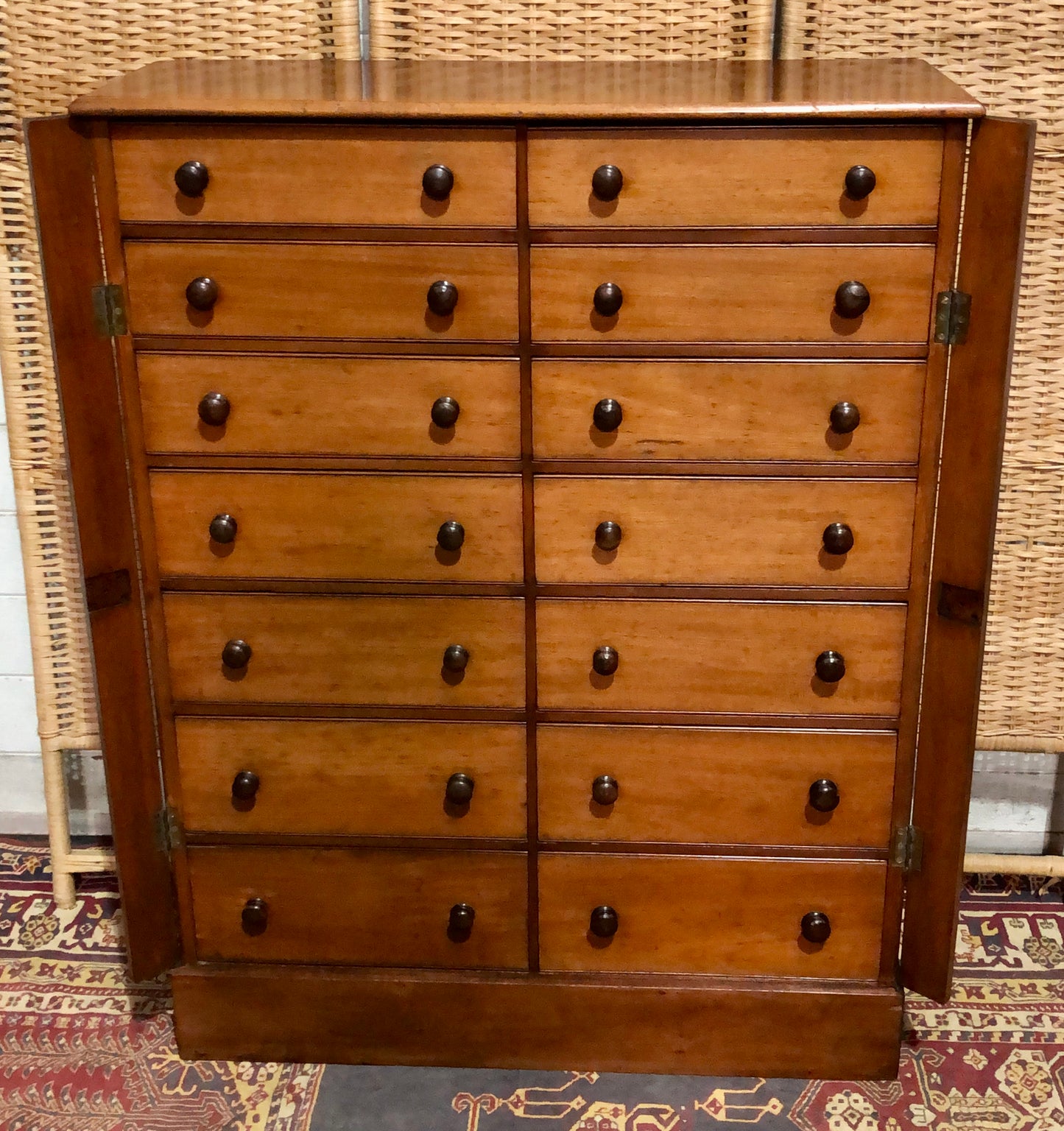 000625....Handsome Antique Double Fronted Wellington/Collectors Chest Of Fourteen Drawers