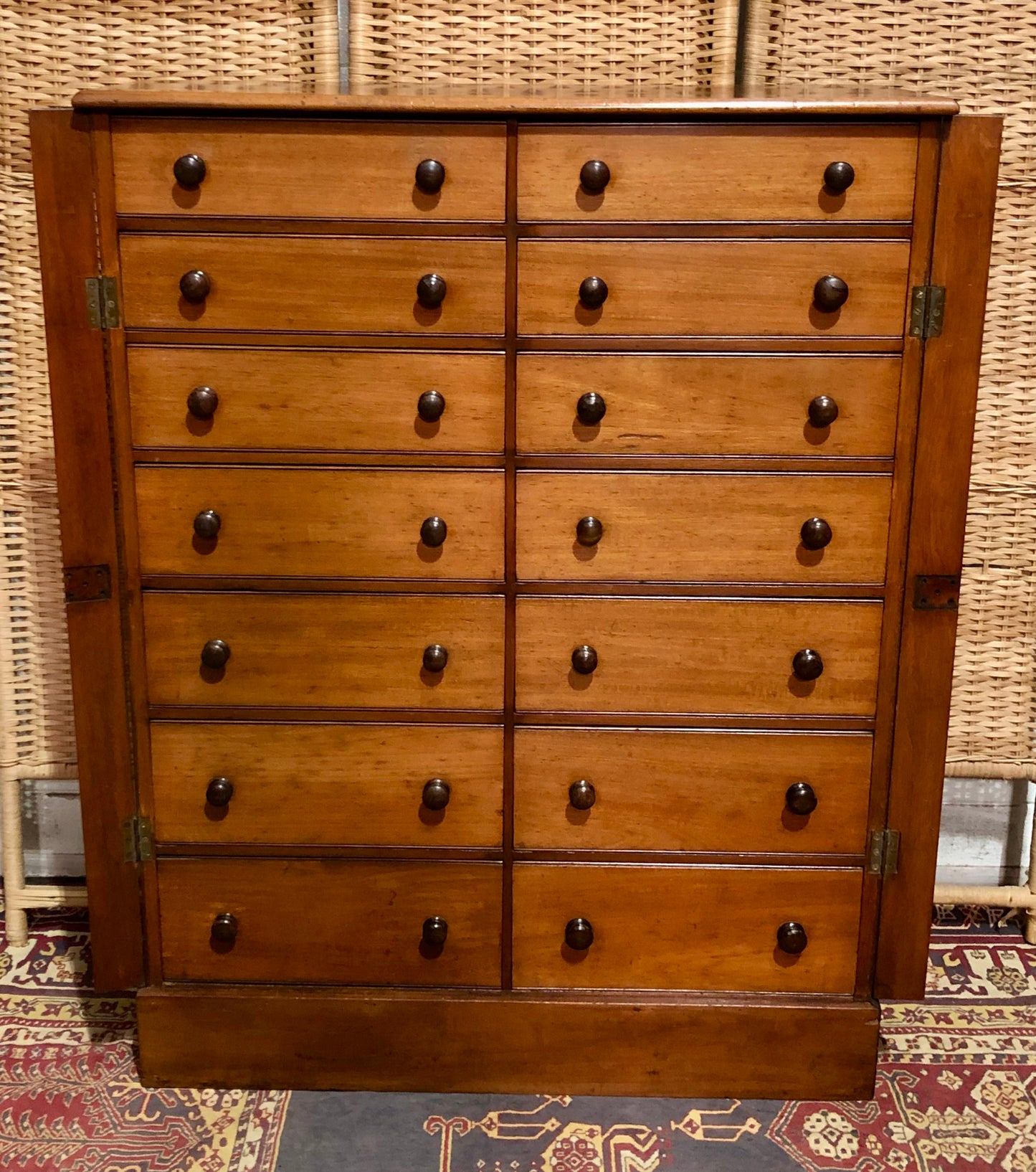 000625....Handsome Antique Double Fronted Wellington/Collectors Chest Of Fourteen Drawers
