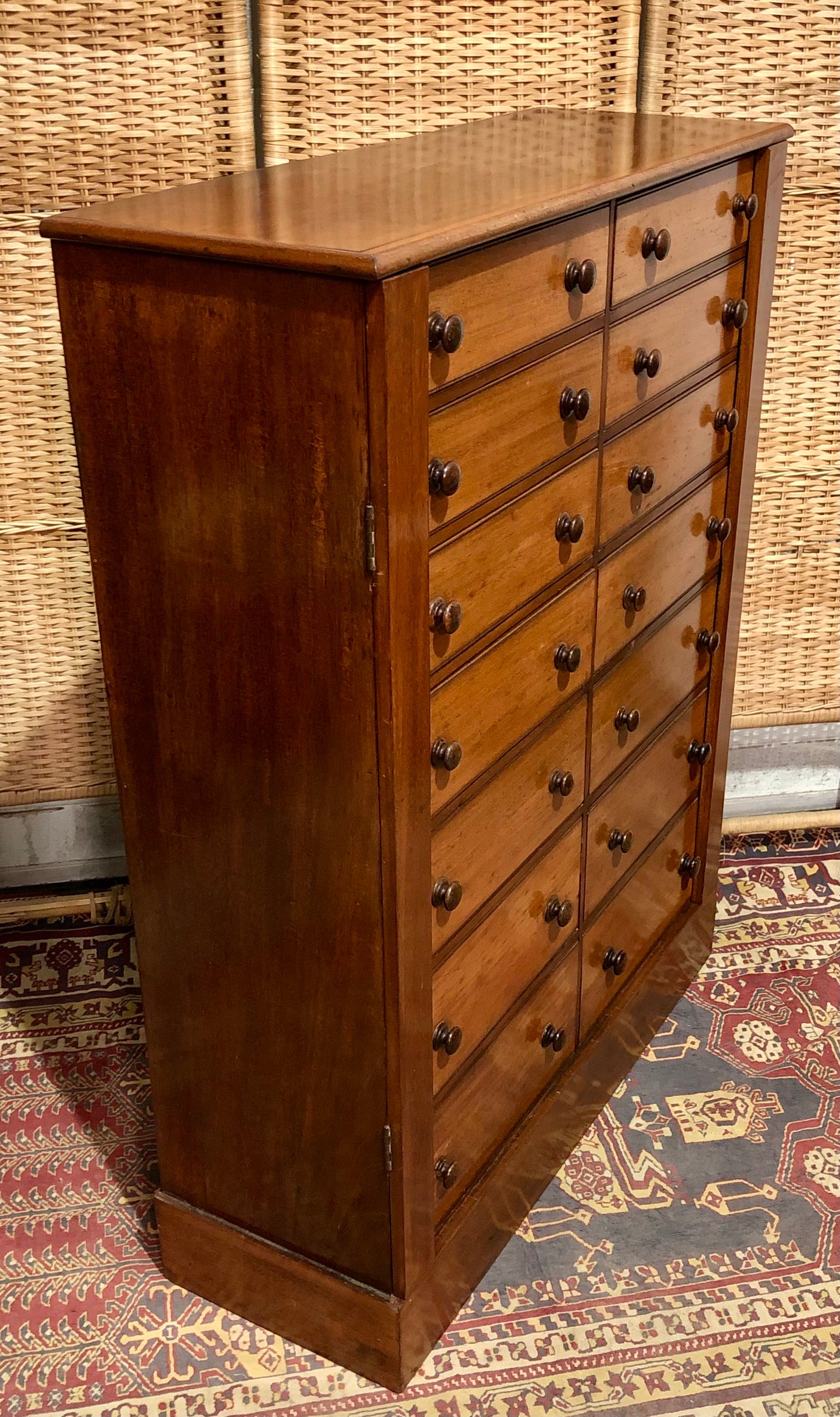 000625....Handsome Antique Double Fronted Wellington/Collectors Chest Of Fourteen Drawers