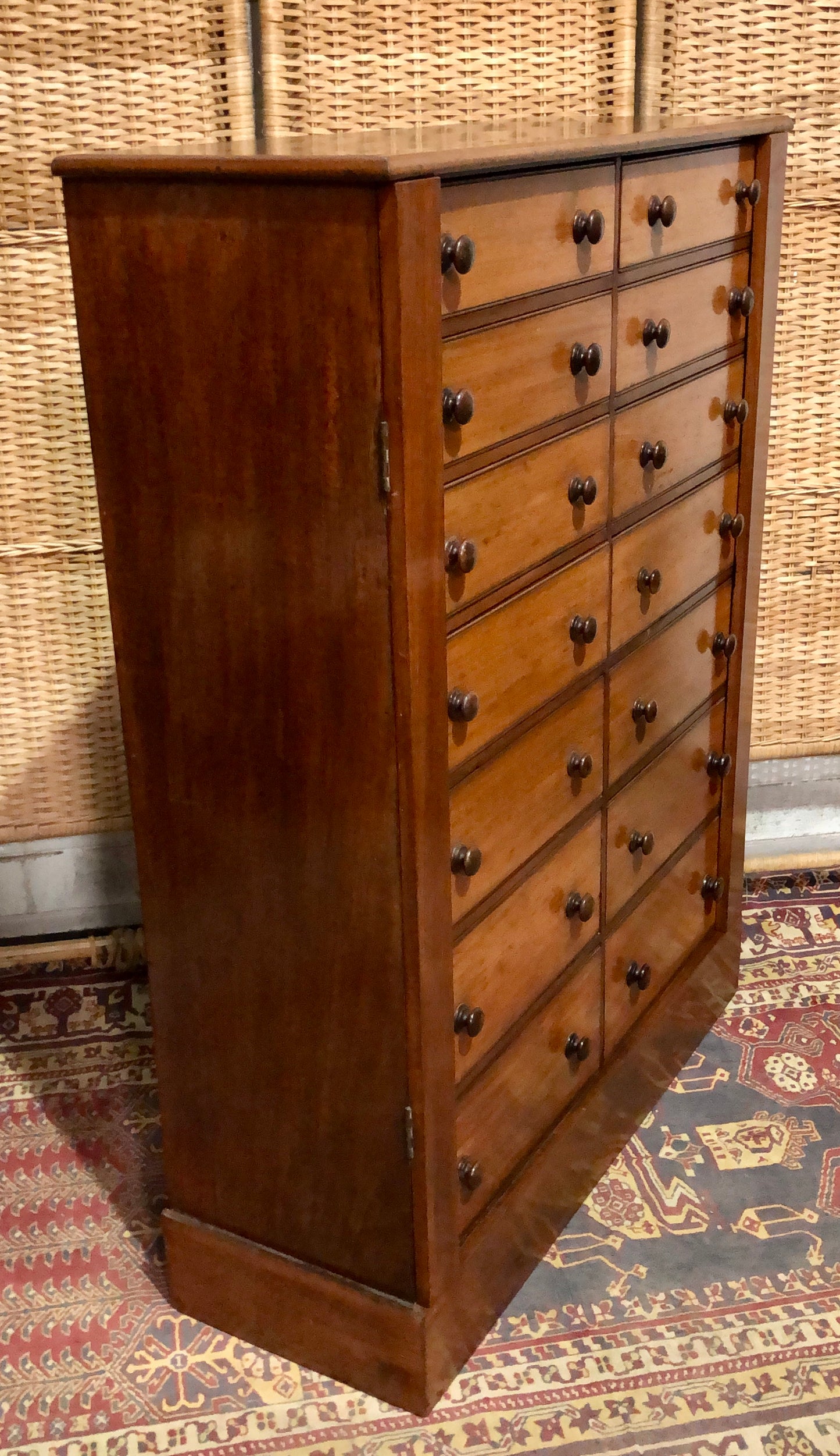 000625....Handsome Antique Double Fronted Wellington/Collectors Chest Of Fourteen Drawers