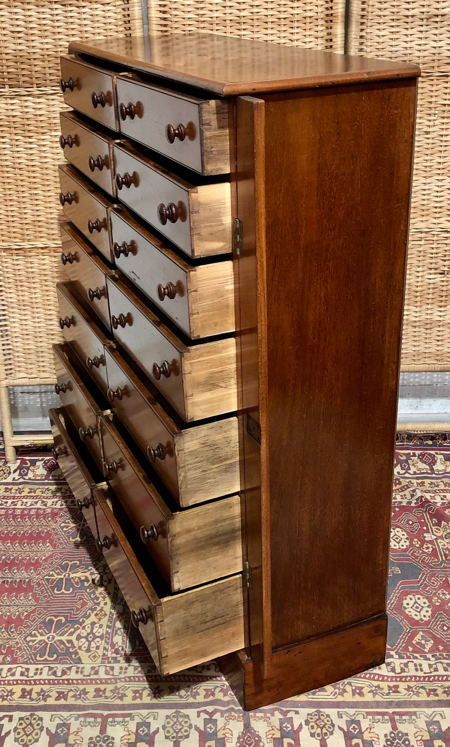 000625....Handsome Antique Double Fronted Wellington/Collectors Chest Of Fourteen Drawers