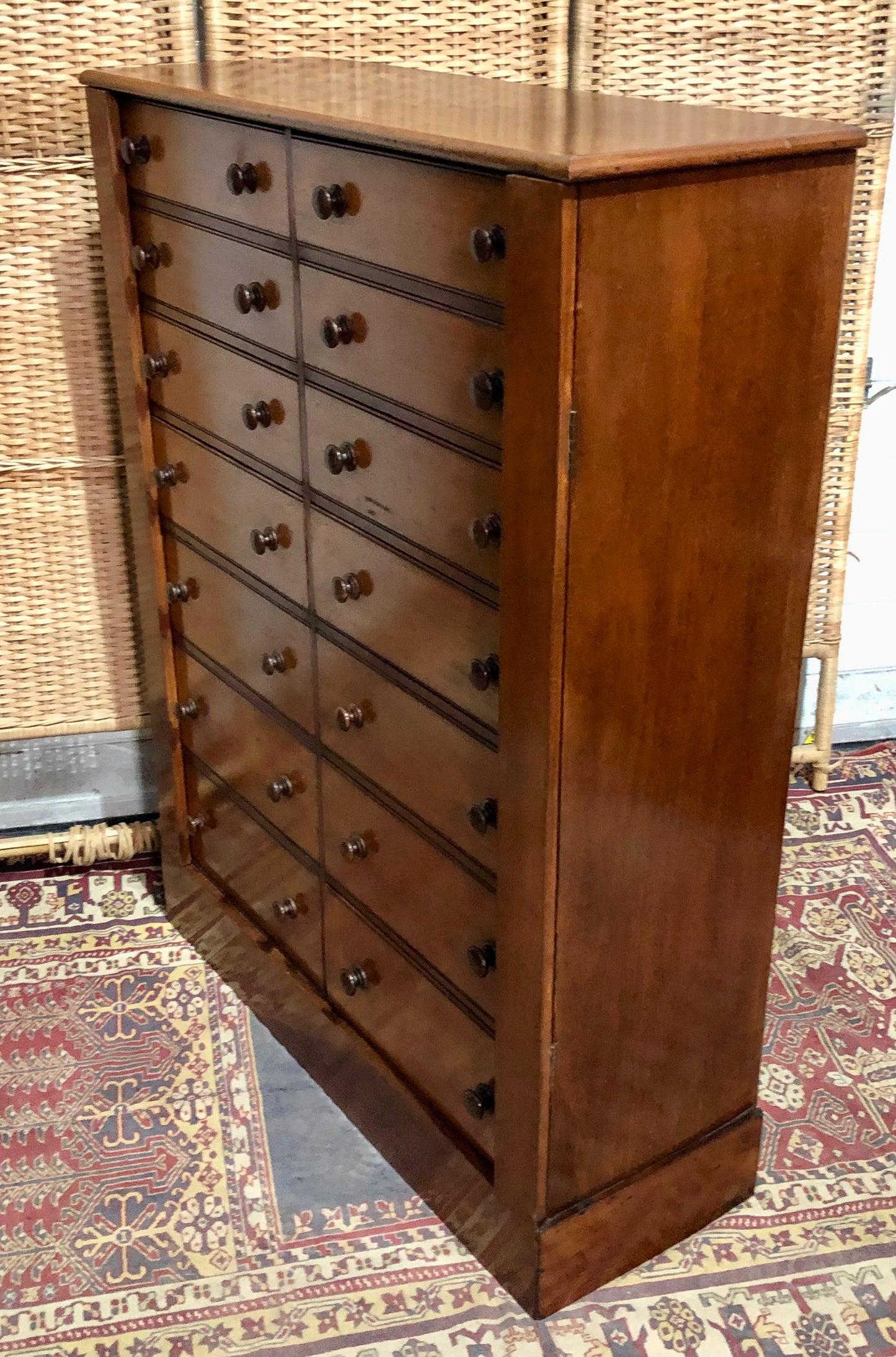 000625....Handsome Antique Double Fronted Wellington/Collectors Chest Of Fourteen Drawers