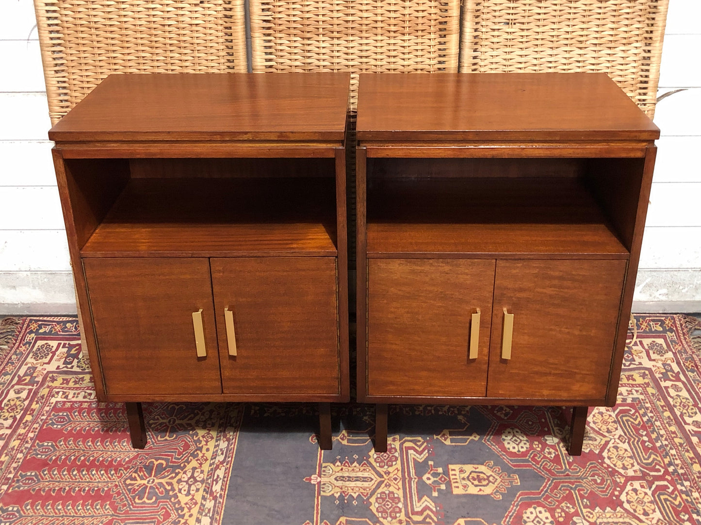 000594....Handsome Pair Of Mahogany Retro Bedside Tables