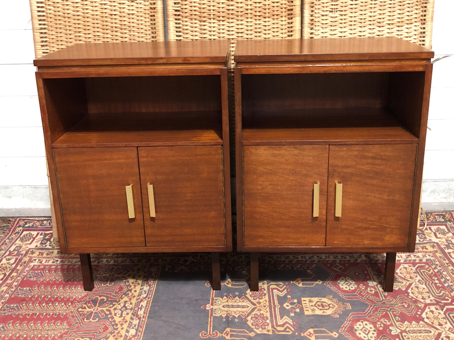 000594....Handsome Pair Of Mahogany Retro Bedside Tables