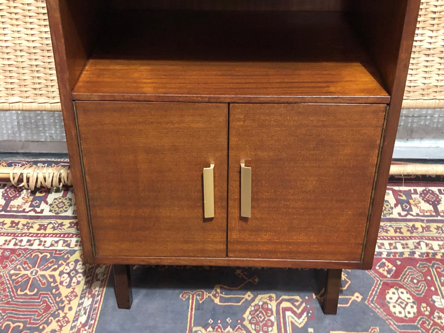 000594....Handsome Pair Of Mahogany Retro Bedside Tables