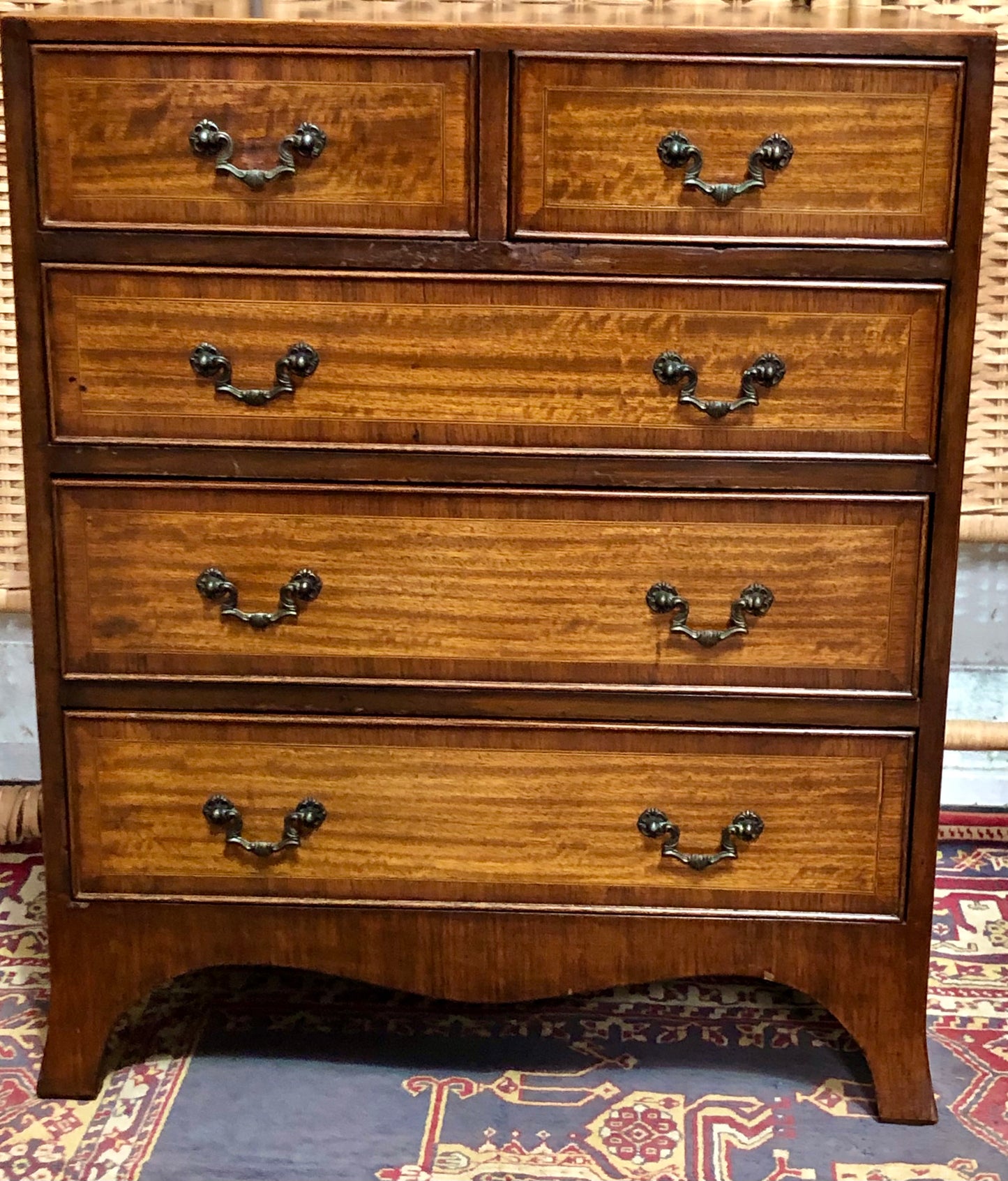 000620....Handsome Small Vintage Mahogany Chest Of Drawers