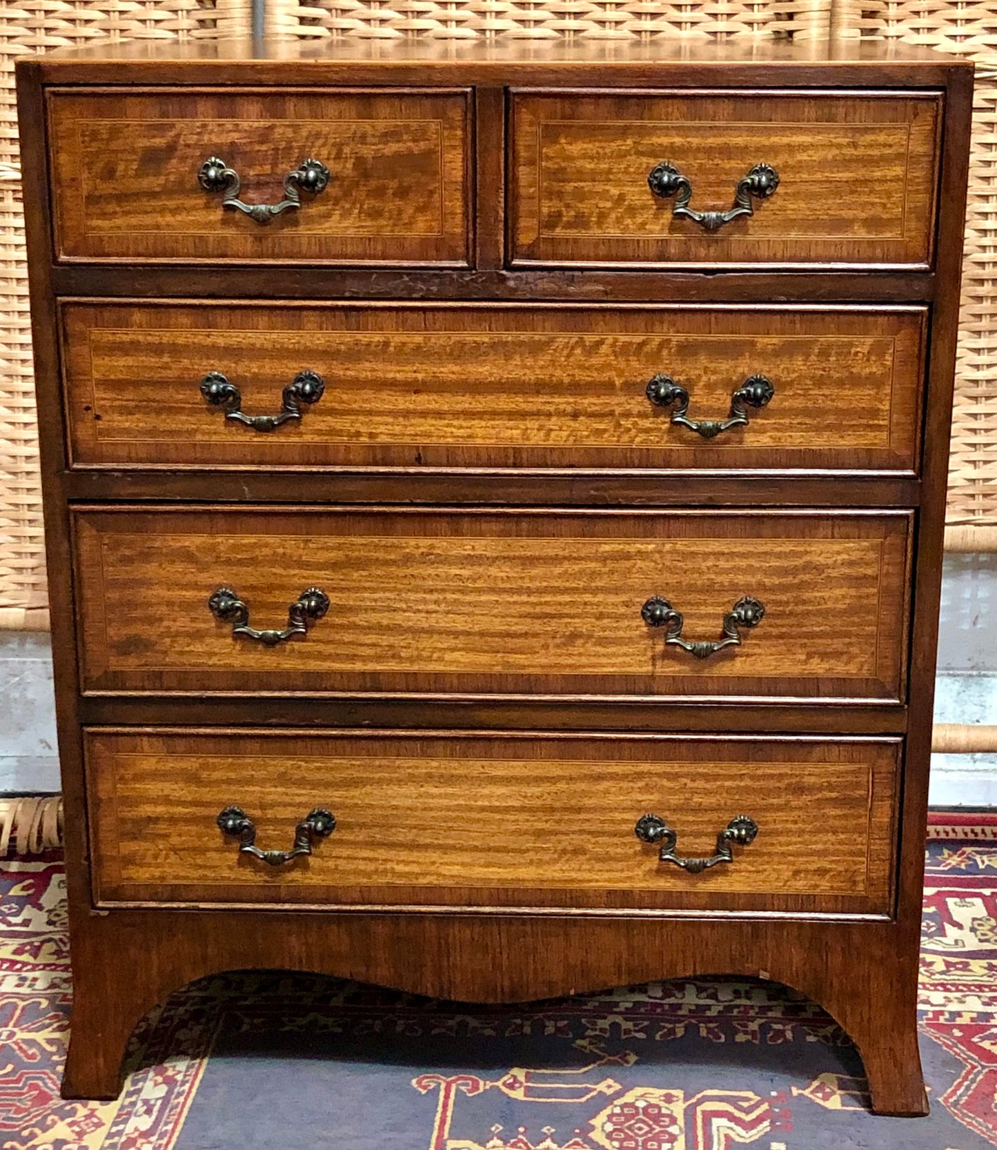000620....Handsome Small Vintage Mahogany Chest Of Drawers