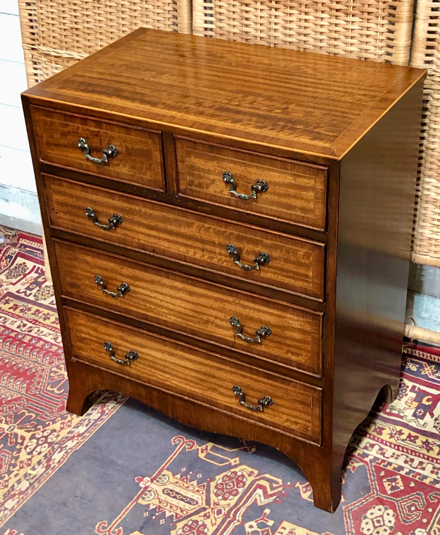 000620....Handsome Small Vintage Mahogany Chest Of Drawers