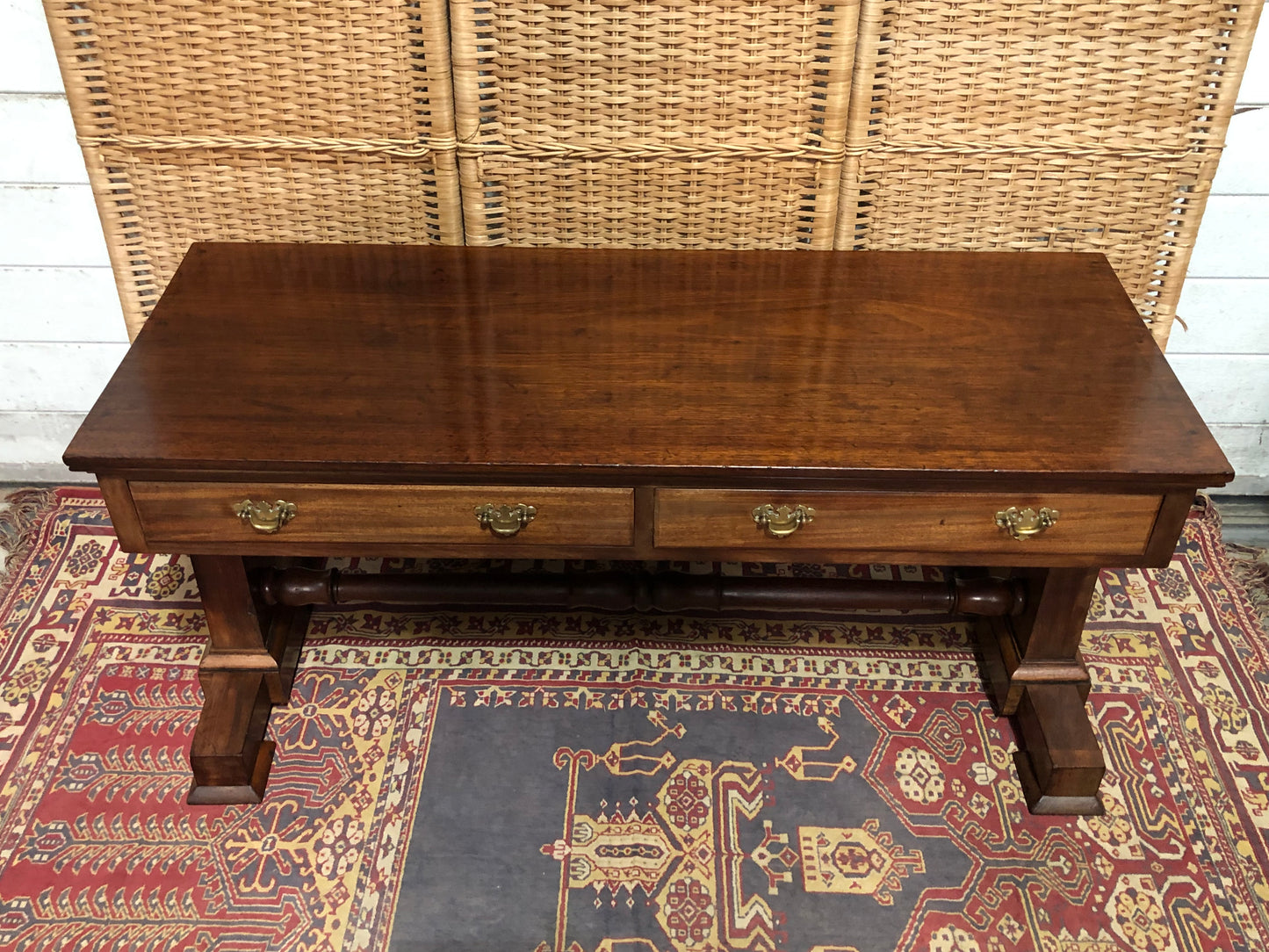 000615....Handsome Antique Mahogany Coffee Table