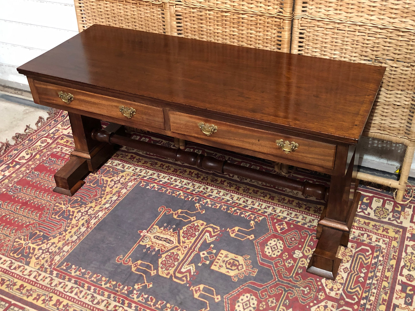 000615....Handsome Antique Mahogany Coffee Table