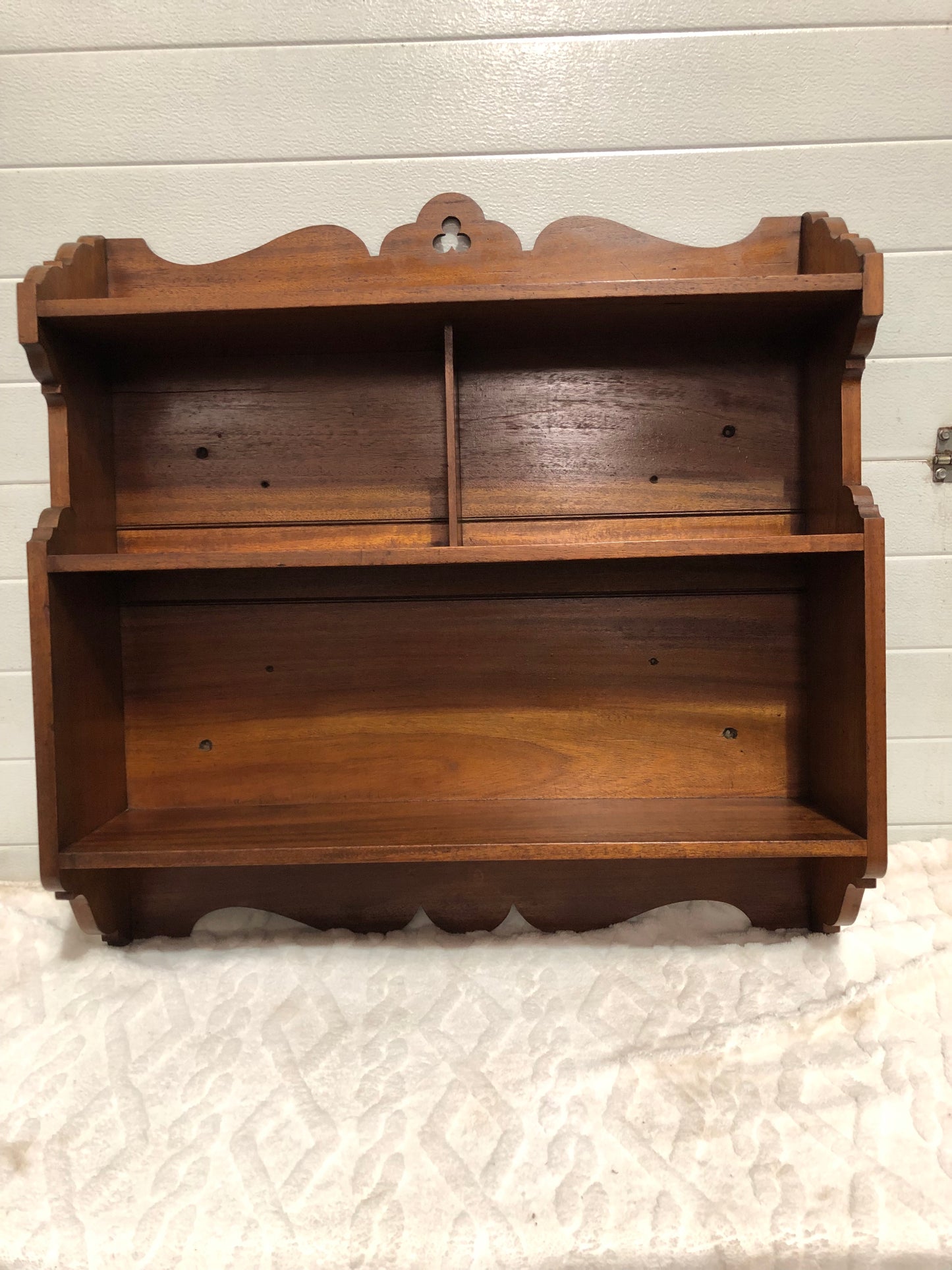 000608....Handsome Vintage Arts And Crafts Mahogany Wall Shelves