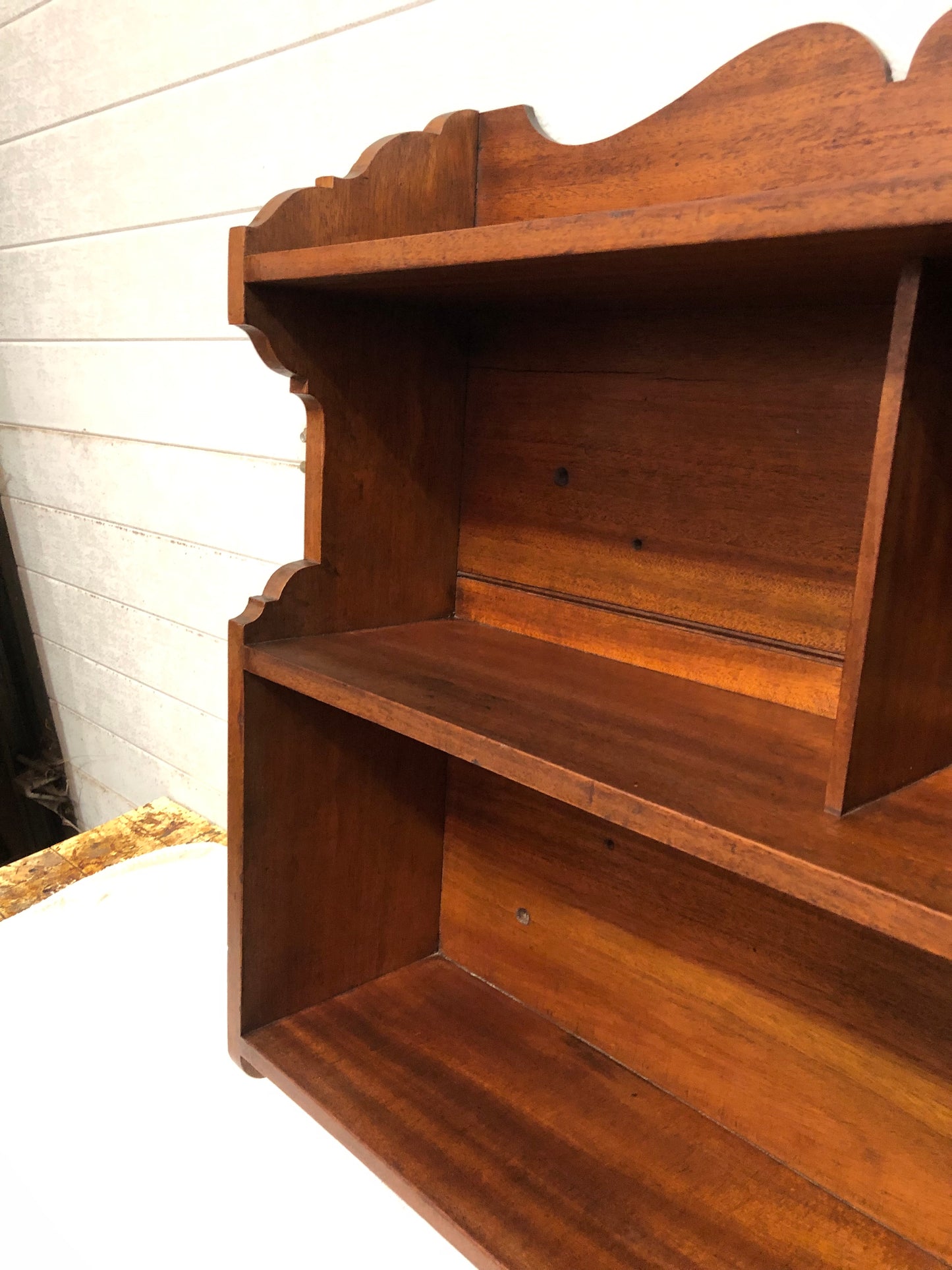 000608....Handsome Vintage Arts And Crafts Mahogany Wall Shelves