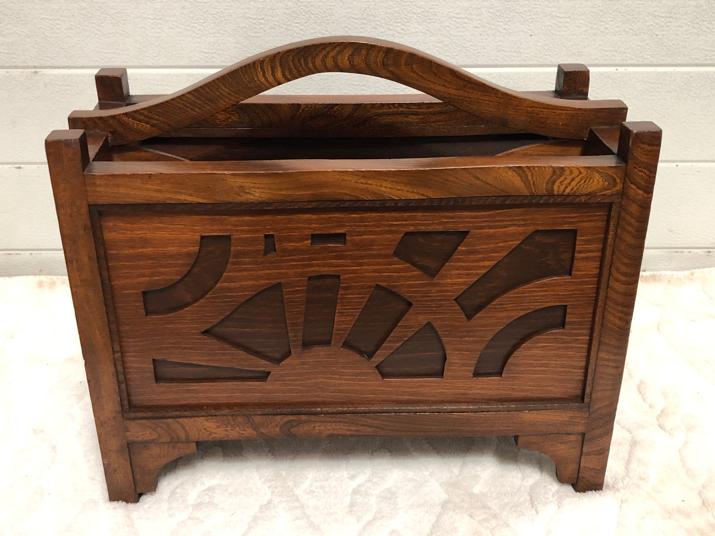 000607....Handsome Art Deco Magazine/Record Rack