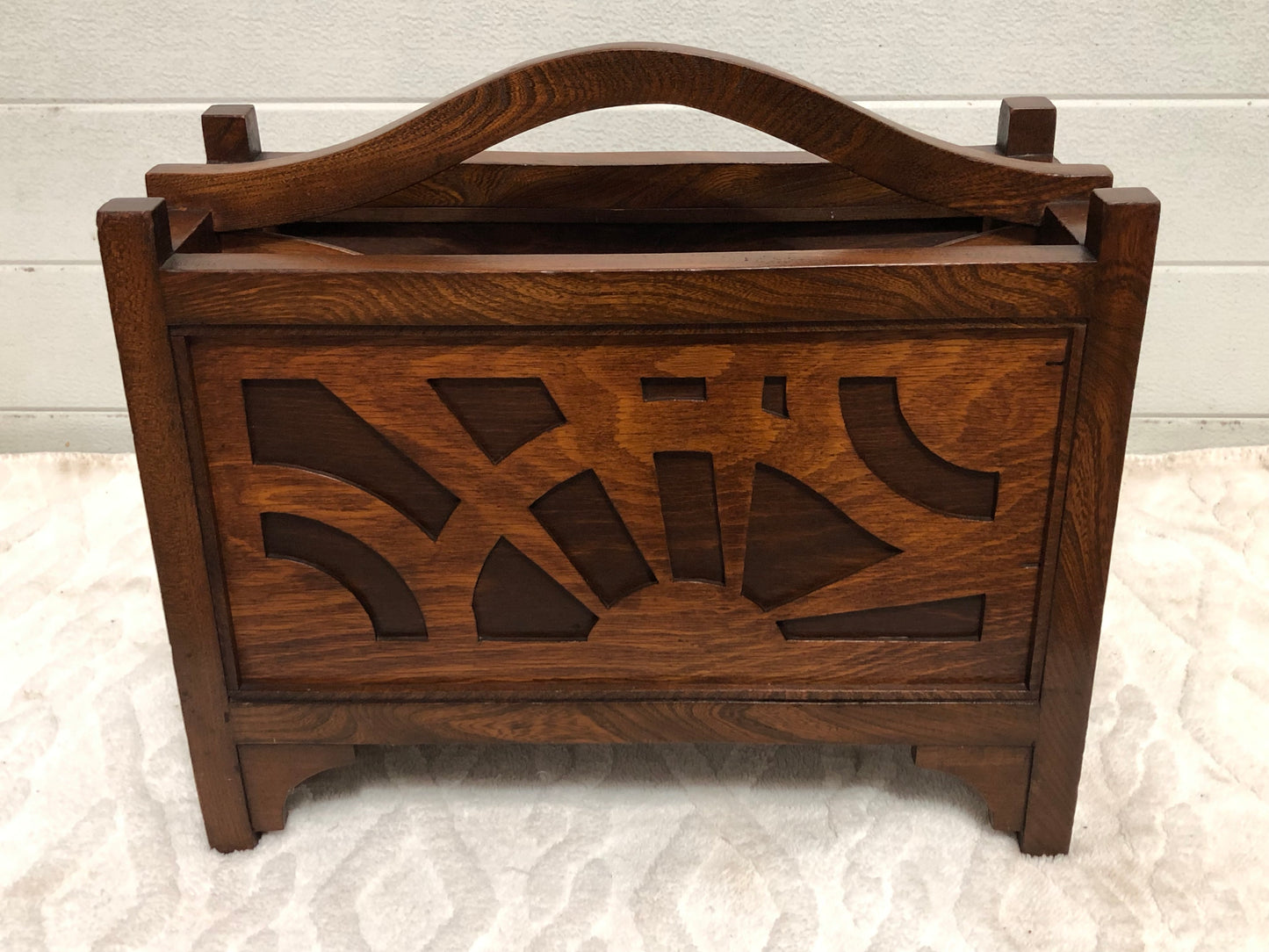 000607....Handsome Art Deco Magazine/Record Rack