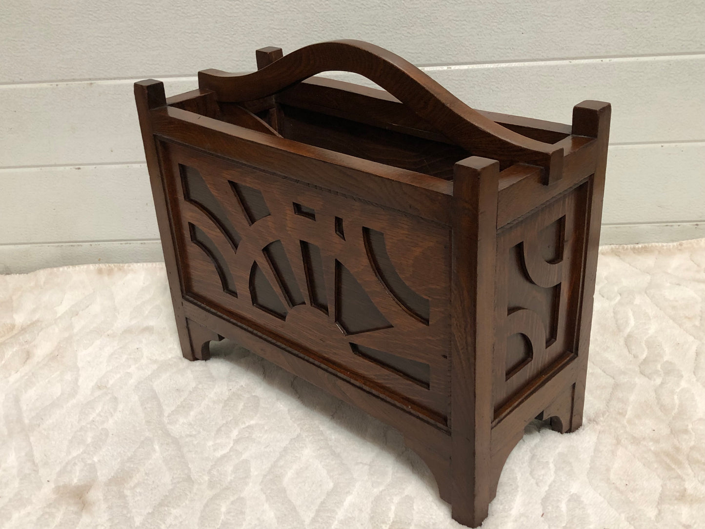 000607....Handsome Art Deco Magazine/Record Rack