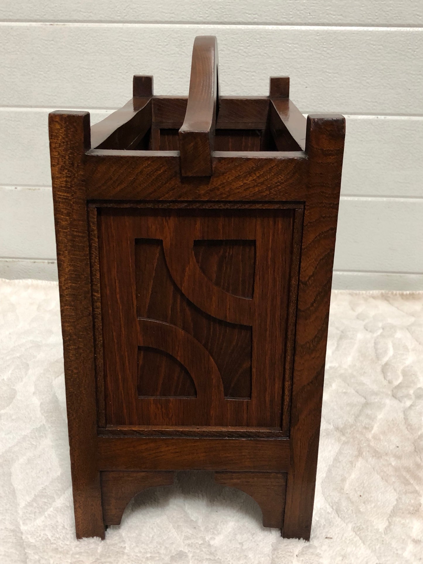 000607....Handsome Art Deco Magazine/Record Rack