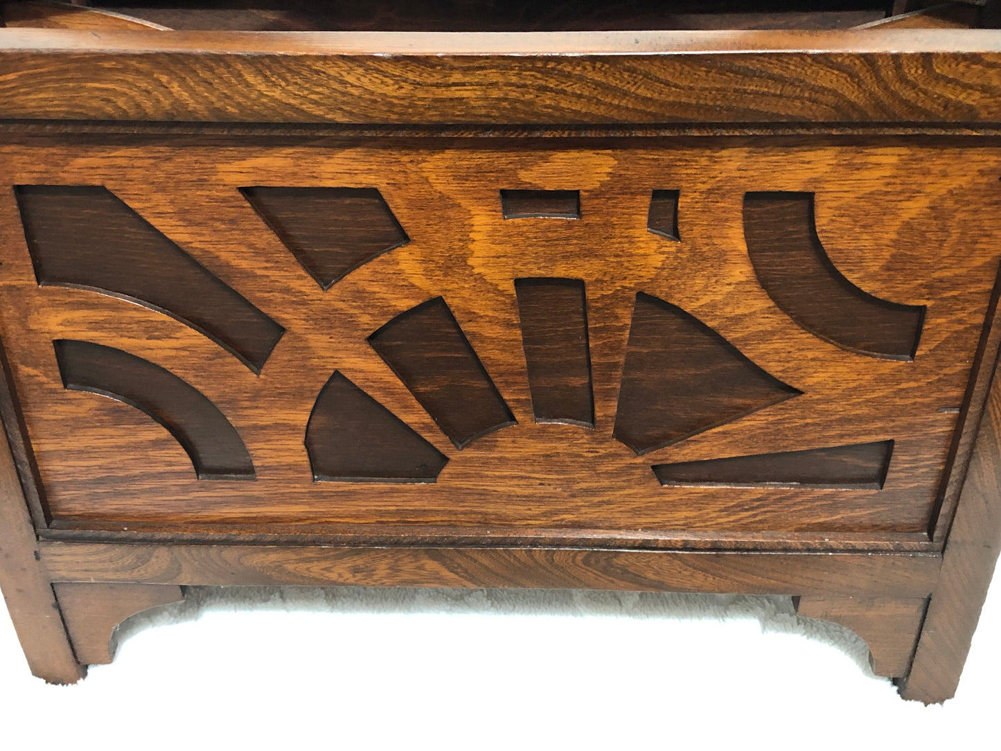 000607....Handsome Art Deco Magazine/Record Rack