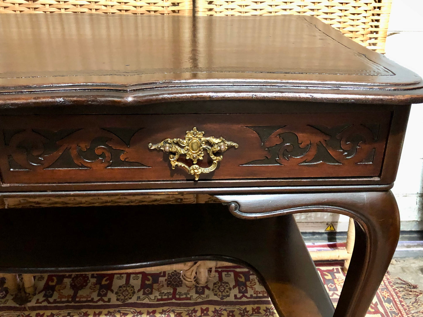 000598....Handsome Antique Mahogany Writing/Hall Table