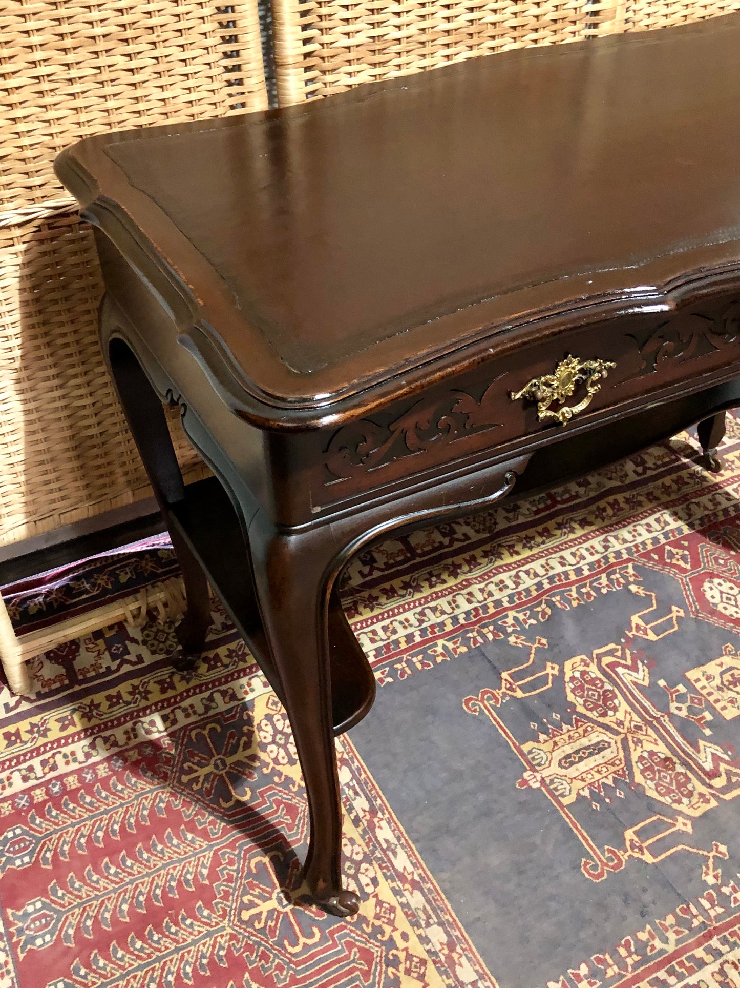 000598....Handsome Antique Mahogany Writing/Hall Table